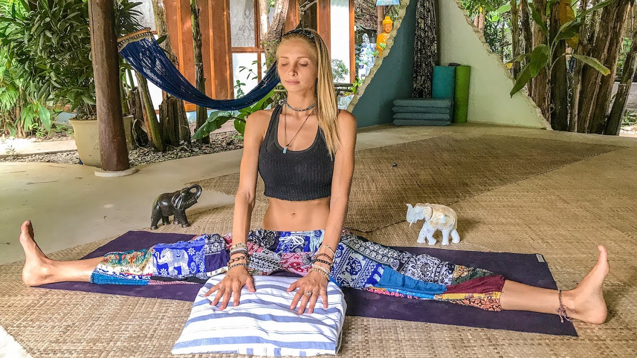 Yoga For Deep Sleep & Relaxation ♥ Best Way To Unwind | Blue Indigo Retreat