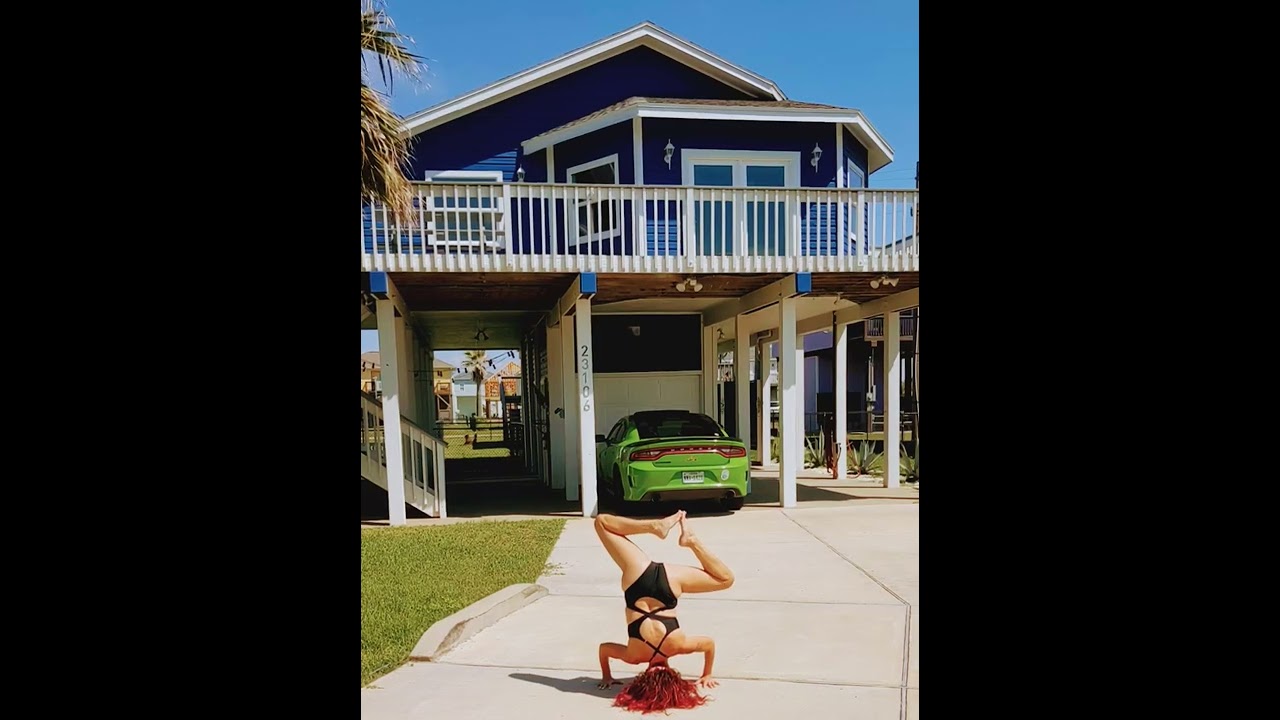 #Headstand in #butterfly $with side bends