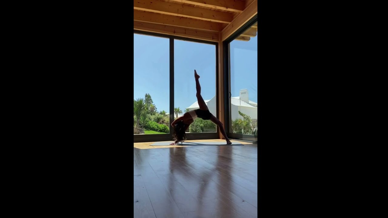 Yoga | Body Poetry – Side plank, back bends & flexibility